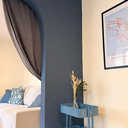 Royal Blue Residence - Elegant, Quiet & Exclusive *