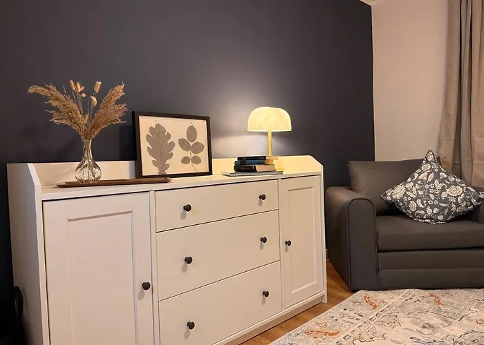 Royal Blue Elegant, Quiet And Exclusive Ольденбург