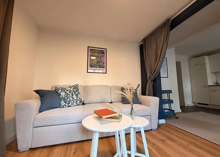 Апартаменты Royal Blue Elegant, Quiet And Exclusive Ольденбург